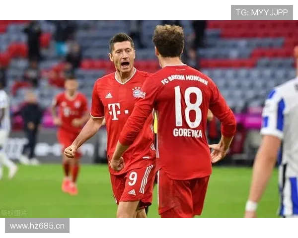 莱万关键战表现稳定性与终结效率争议